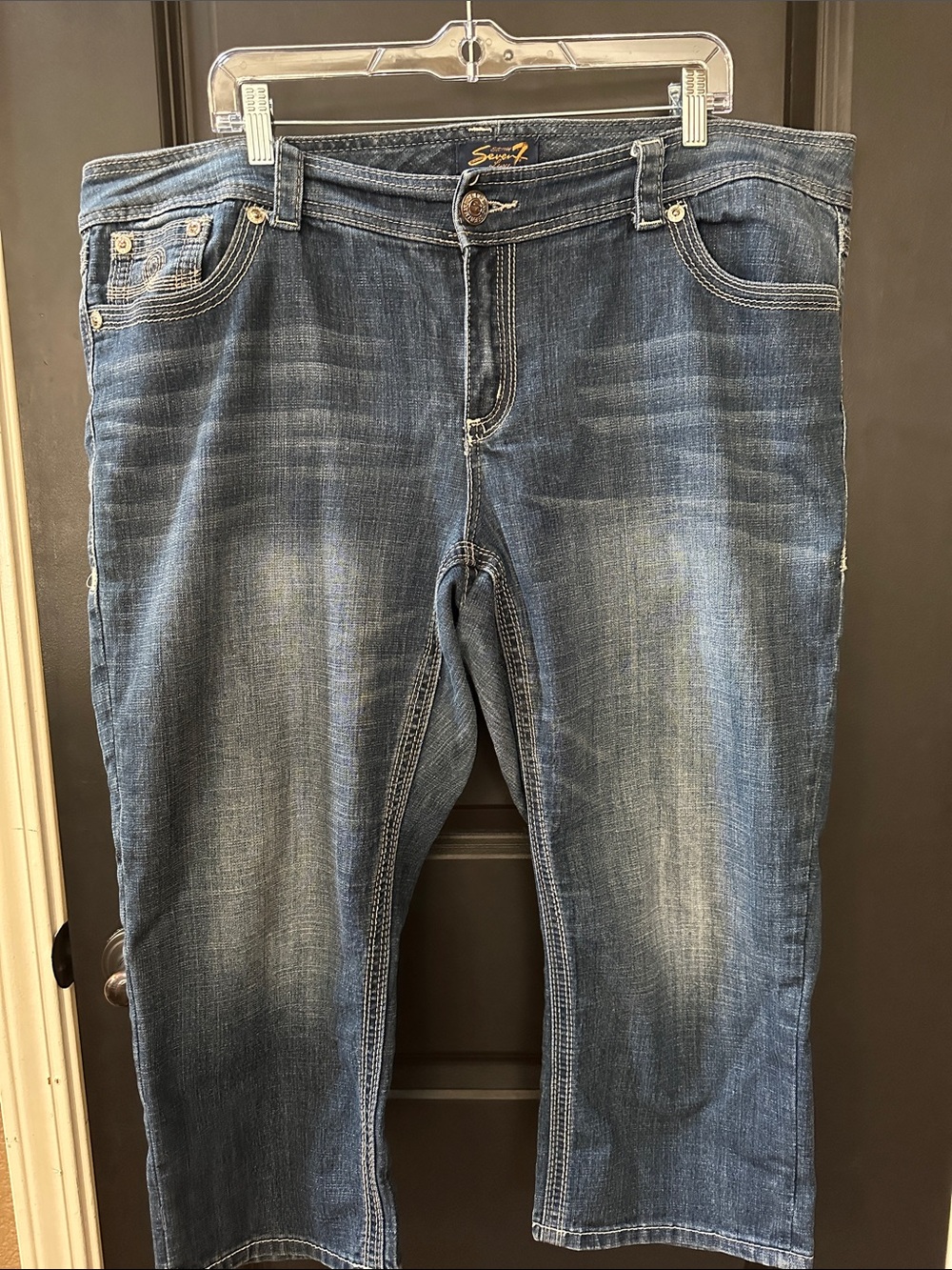 Seven7 Women's Medium Blue Cropped Denim Jeans